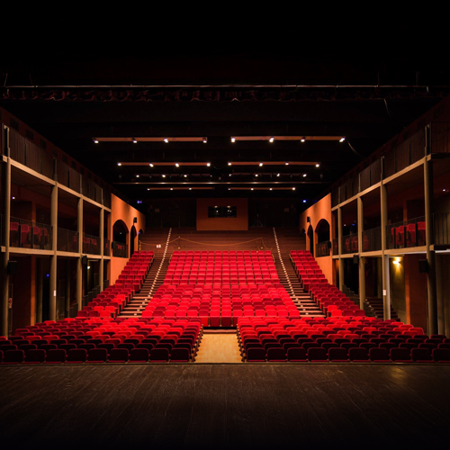 La Sala Grande de La Città del Teatro, veduta frontale della platea