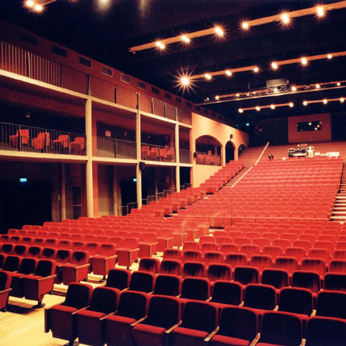 La Sala Grande de La Città del Teatro, veduta laterale della platea
