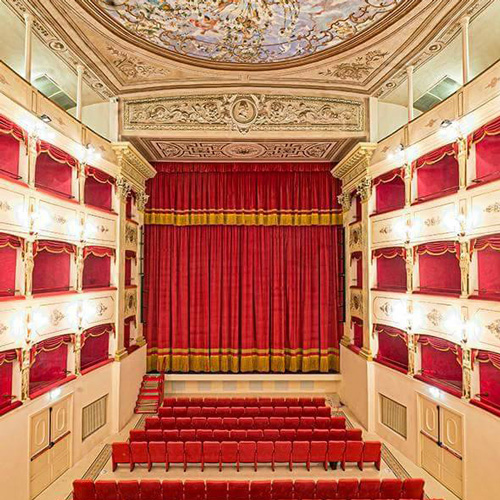 Particolare interno del Teatro degli Impavidi, veduta sipario e palcoscenico