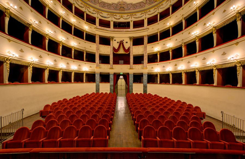 platea teatro persio flacco volterra